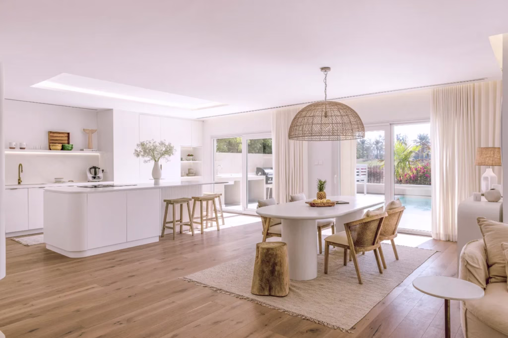 Spacious open-plan layout in RAK Duplex Villa – Ras Al Khaimah home design